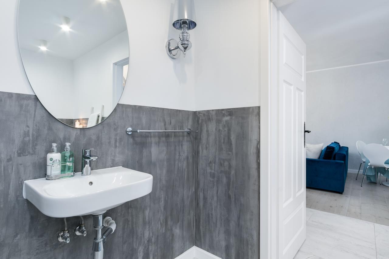 Elite Apartments Old Town Suite غدانسك المظهر الخارجي الصورة